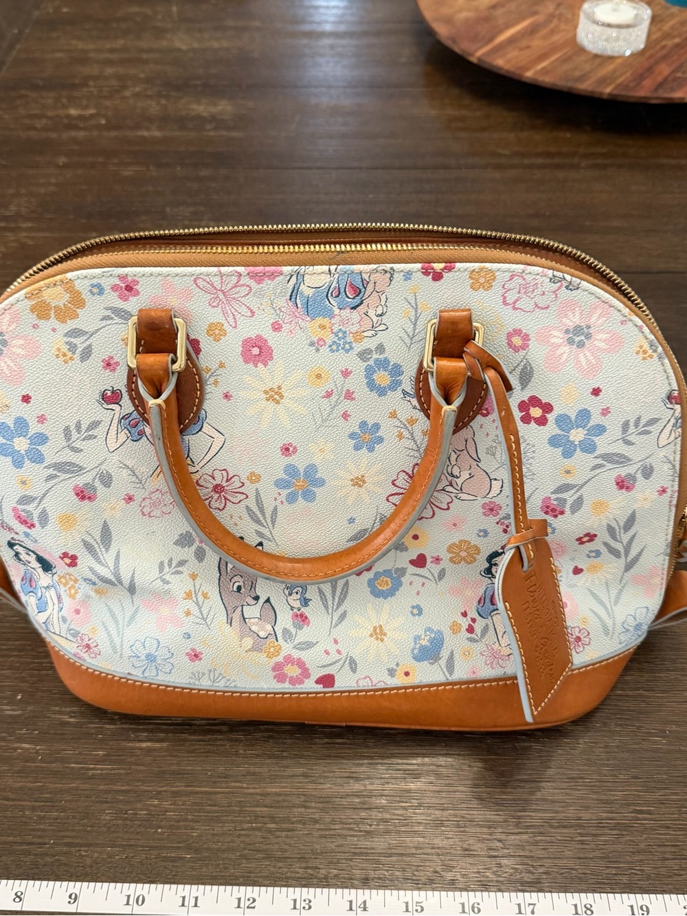 Dooney & Bourke Disney World Epcot Flower & Garden 2023 Snow White Satchel - Picture 3 of 9